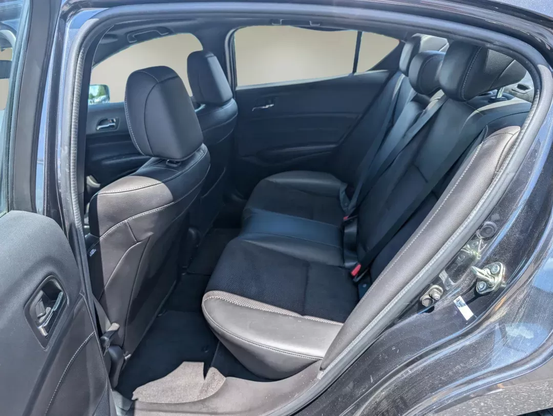 2016 Acura ILX w/Premium/A-SPEC Pkg (19UDE2F8XGA) with an Premium Unleaded I-4 2.4 L/144 engine, 8-Speed Auto-Shift Manual w/OD transmission, located at 5115 14th Ave., Columbus, GA, 31904, (706) 323-0345, 32.511494, -84.971046 - 2016 Acura ILX w/Premium/A-SPEC Pkg - Photo#9