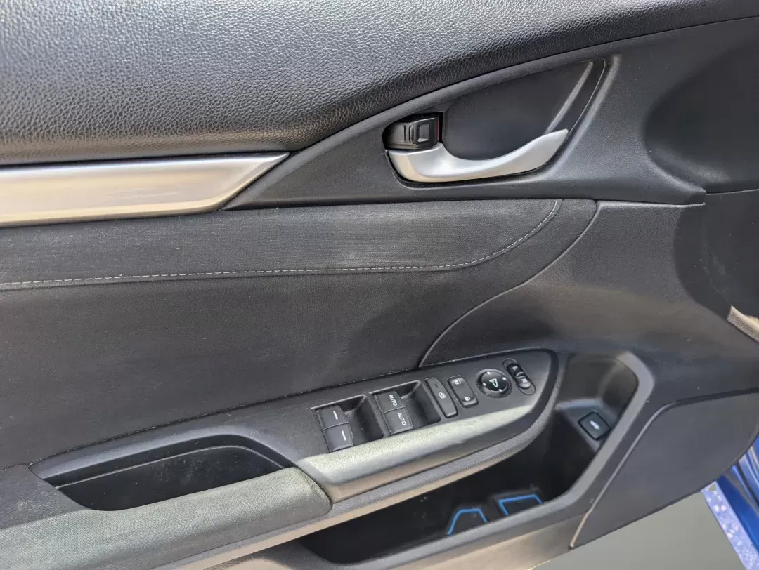 2016 Honda Civic Sedan EX (19XFC2F78GE) with an Regular Unleaded I-4 2.0 L/122 engine, 1-Speed CVT w/OD transmission, located at 1430 Gateway Drive, Opelika, AL, 36801, (334) 239-0944, 32.637871, -85.409790 - 2016 Honda Civic Sedan EX - Photo#8