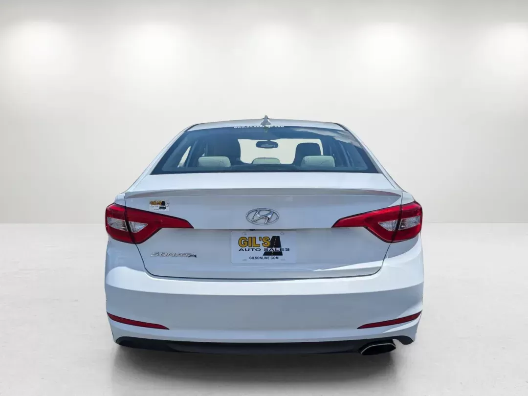 2016 /Beige Hyundai Sonata 2.4L SE (5NPE24AF2GH) with an Regular Unleaded I-4 2.4 L/144 engine, 6-Speed Automatic w/OD transmission, located at 3959 U.S. 80 W, Phenix City, AL, 36870, (334) 297-4885, 32.469296, -85.135185 - 2016 Hyundai Sonata 2.4L SE - Photo#5