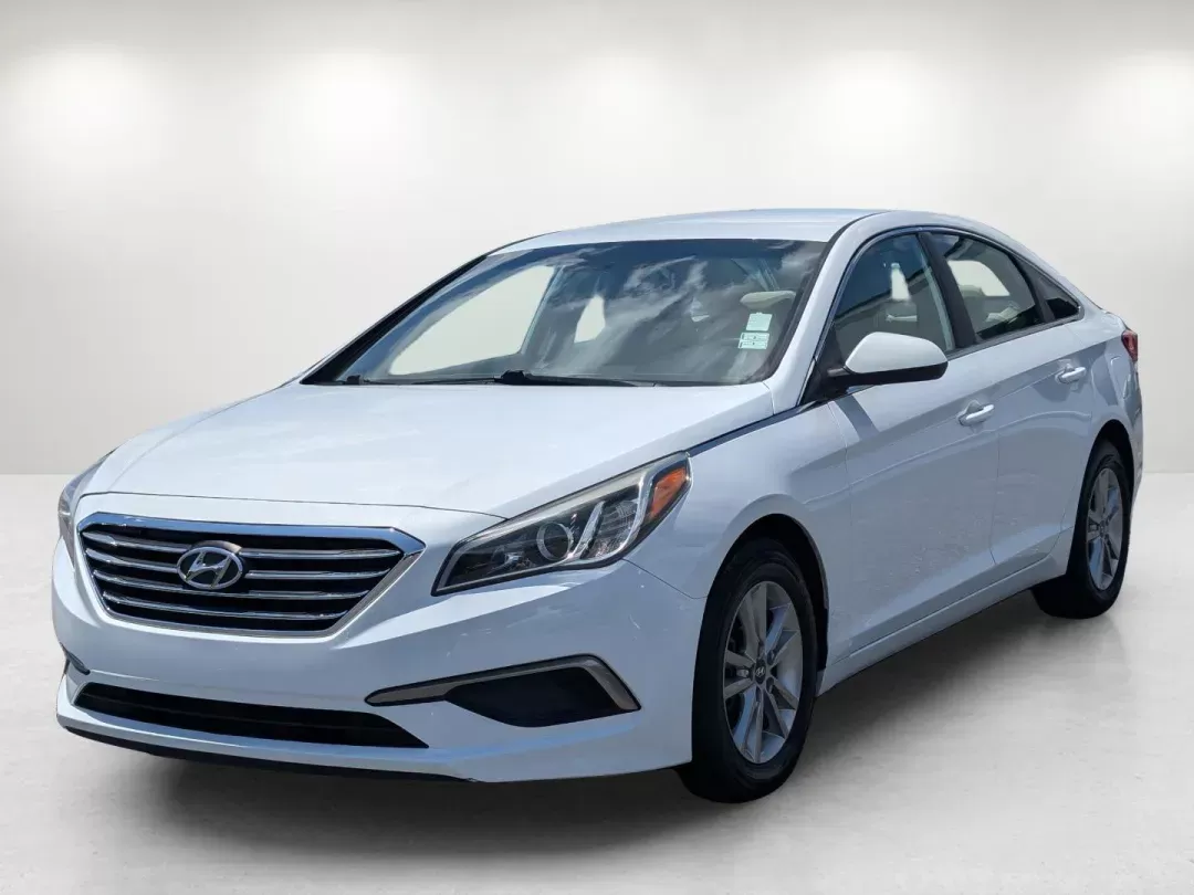 2016 /Beige Hyundai Sonata 2.4L SE (5NPE24AF2GH) with an Regular Unleaded I-4 2.4 L/144 engine, 6-Speed Automatic w/OD transmission, located at 3959 U.S. 80 W, Phenix City, AL, 36870, (334) 297-4885, 32.469296, -85.135185 - 2016 Hyundai Sonata 2.4L SE - Photo#0
