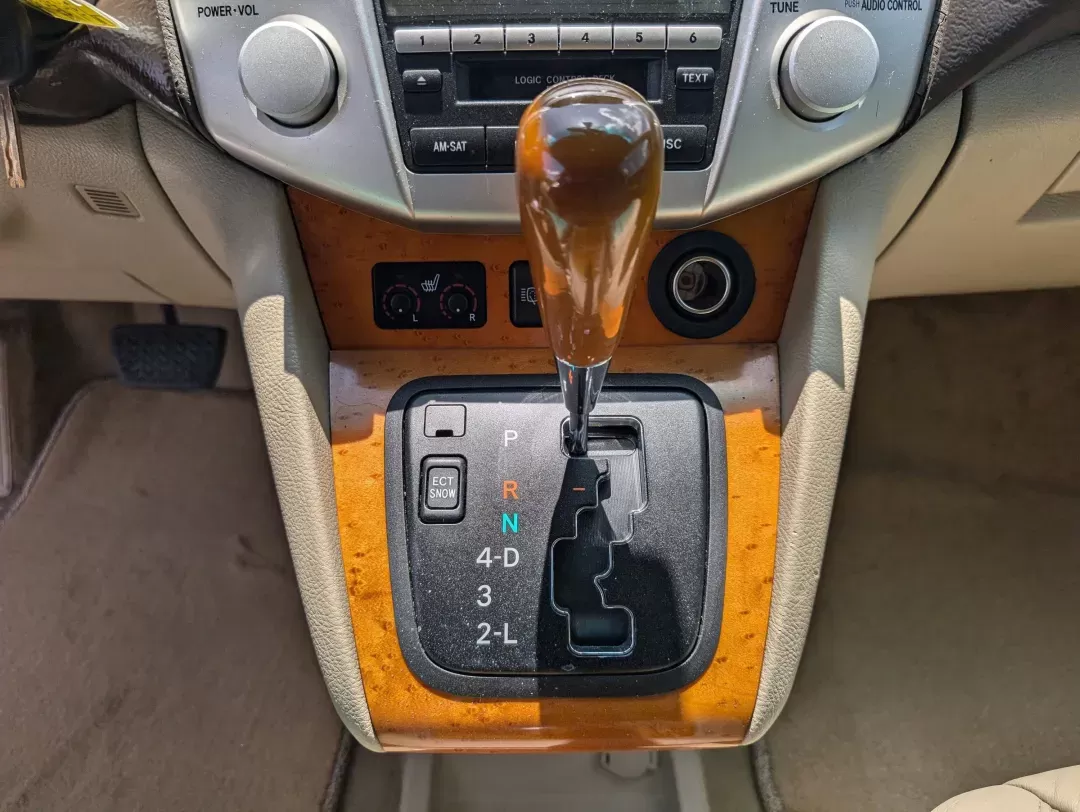 2009 Lexus RX 350 (2T2HK31U39C) with an Gas V6 3.5L/211 engine, 5-Speed Automatic transmission, located at 5115 14th Ave., Columbus, GA, 31904, (706) 323-0345, 32.511494, -84.971046 - 2009 Lexus RX 350 - Photo#13
