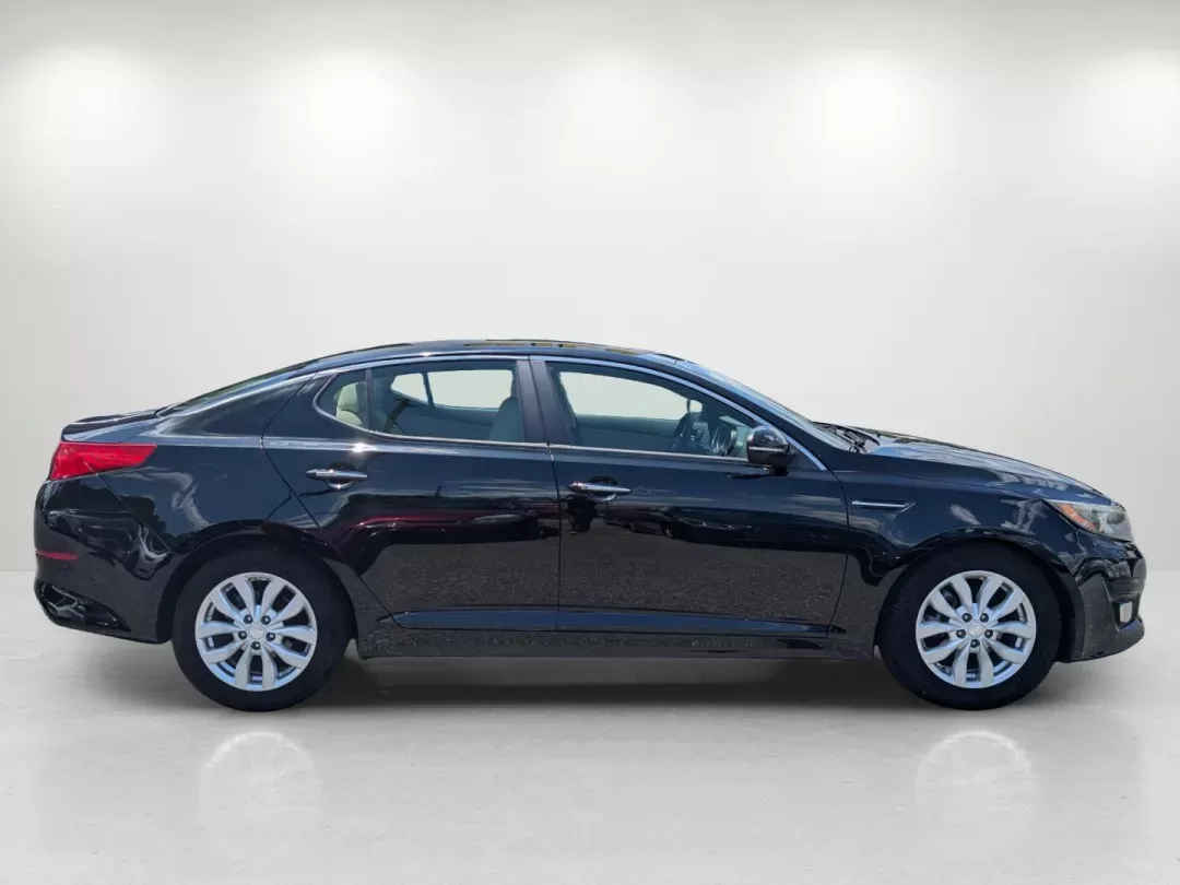 2014 /Beige Kia Optima EX (5XXGN4A73EG) with an Regular Unleaded I-4 2.4 L/144 engine, 6-Speed Automatic w/OD transmission, located at 804 22nd Ave, Phenix City, AL, 36870, (334) 297-1860, 32.484749, -85.024475 - 2014 Kia Optima EX - Photo#3
