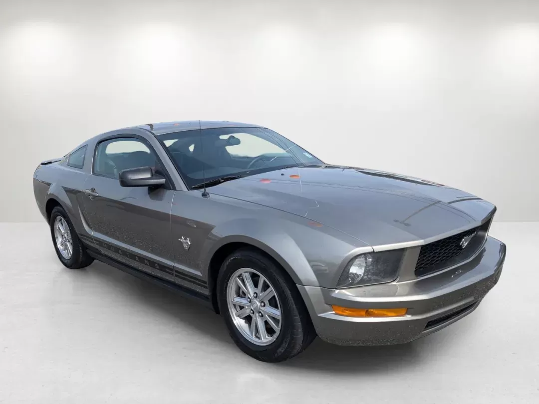 2009 Ford Mustang (1ZVHT80N195) with an Gas V6 4.0L/244 engine, located at 521 Old Farm Lane Rd, Prattville, AL, 36066, (334) 325-1505, 32.482460, -86.416367 - 2009 Ford Mustang - Photo#2