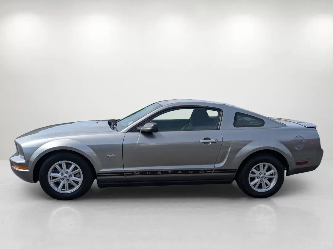 2009 Ford Mustang (1ZVHT80N195) with an Gas V6 4.0L/244 engine, located at 521 Old Farm Lane Rd, Prattville, AL, 36066, (334) 325-1505, 32.482460, -86.416367 - 2009 Ford Mustang - Photo#7