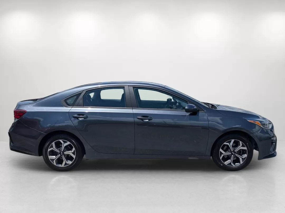 2020 /Black Kia Forte LXS (3KPF24AD6LE) with an Other engine, located at 3959 U.S. 80 W, Phenix City, AL, 36870, (334) 297-4885, 32.469296, -85.135185 - 2020 Kia Forte LXS - Photo#4