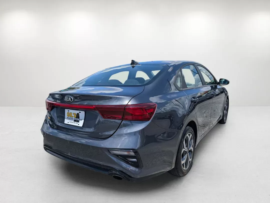 2020 /Black Kia Forte LXS (3KPF24AD6LE) with an Regular Unleaded I-4 2.0 L/122 engine, 1-Speed CVT w/OD transmission, located at 3959 U.S. 80 W, Phenix City, AL, 36870, (334) 297-4885, 32.469296, -85.135185 - 2020 Kia Forte LXS - Photo#4