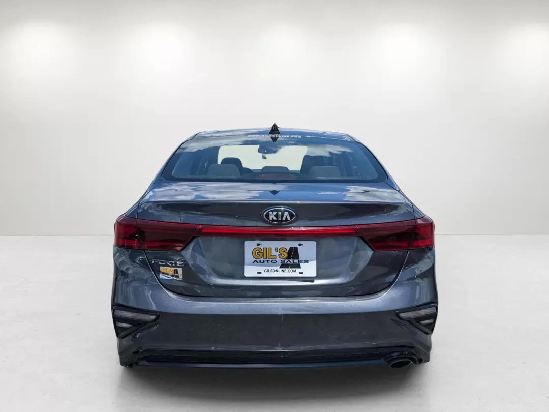 2020 /Black Kia Forte LXS (3KPF24AD6LE) with an Regular Unleaded I-4 2.0 L/122 engine, 1-Speed CVT w/OD transmission, located at 3959 U.S. 80 W, Phenix City, AL, 36870, (334) 297-4885, 32.469296, -85.135185 - 2020 Kia Forte LXS - Photo#5