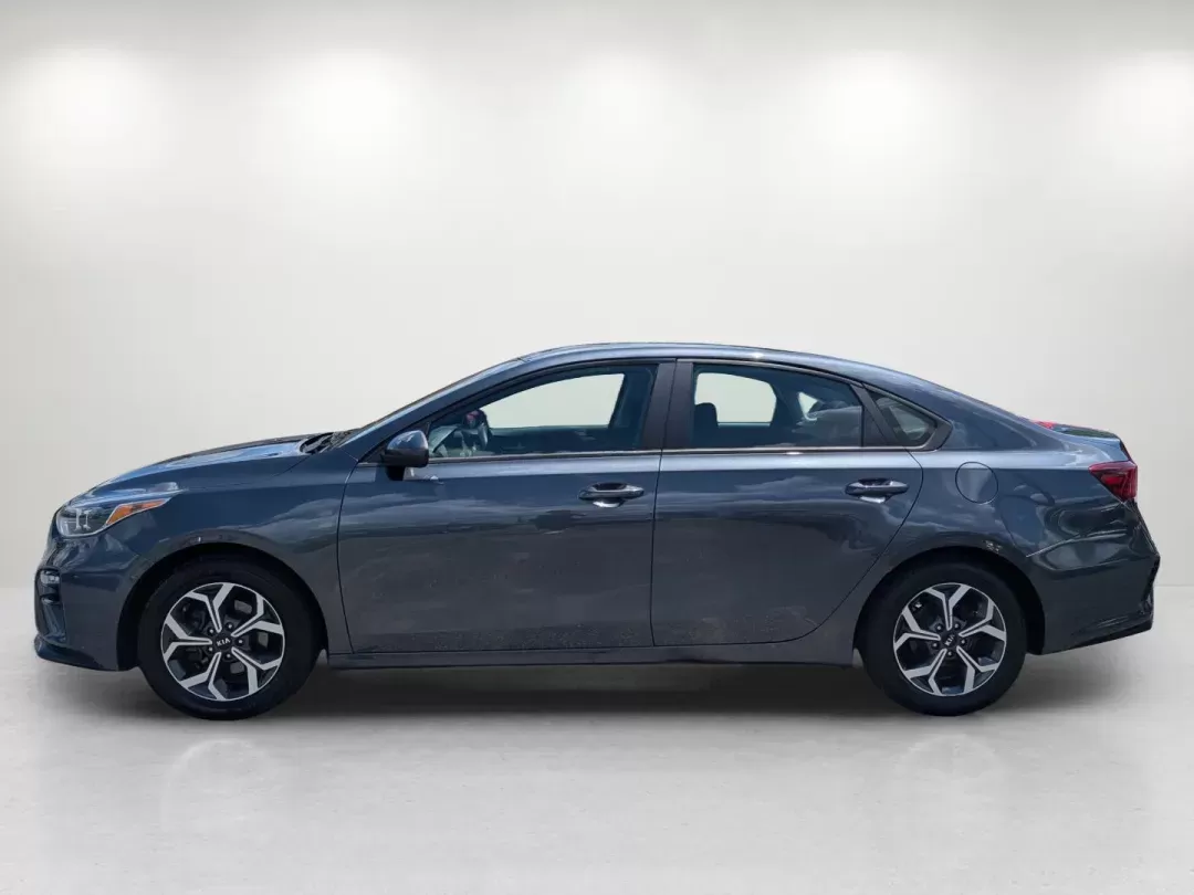 2020 /Black Kia Forte LXS (3KPF24AD6LE) with an Regular Unleaded I-4 2.0 L/122 engine, 1-Speed CVT w/OD transmission, located at 3959 U.S. 80 W, Phenix City, AL, 36870, (334) 297-4885, 32.469296, -85.135185 - 2020 Kia Forte LXS - Photo#7
