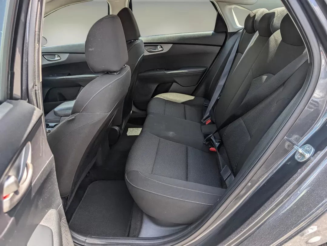 2020 /Black Kia Forte LXS (3KPF24AD6LE) with an Regular Unleaded I-4 2.0 L/122 engine, 1-Speed CVT w/OD transmission, located at 3959 U.S. 80 W, Phenix City, AL, 36870, (334) 297-4885, 32.469296, -85.135185 - 2020 Kia Forte LXS - Photo#10