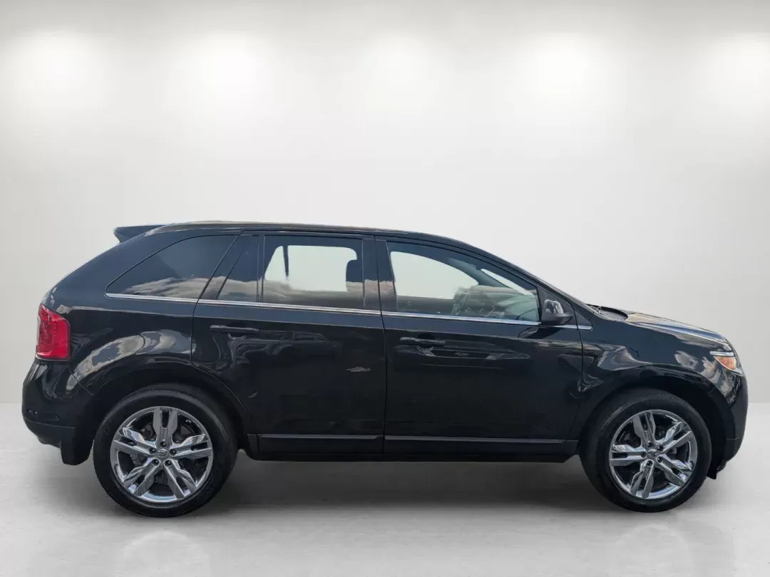 2013 Ford Edge Limited (2FMDK3KC9DB) with an Gas V6 3.5L/213 engine, 6-Speed Automatic w/manual shift transmission, located at 3959 U.S. 80 W, Phenix City, AL, 36870, (334) 297-4885, 32.469296, -85.135185 - 2013 Ford Edge Limited - Photo#3