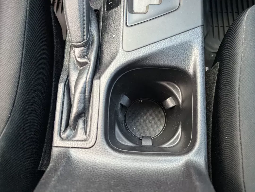 2016 Toyota RAV4 LE (2T3BFREV0GW) with an Regular Unleaded I-4 2.5 L/152 engine, 6-Speed Automatic w/OD transmission, located at 7000 Northlake Connector, Columbus, GA, 31904, (706) 987-8085, 32.524975, -84.978134 - 2016 Toyota RAV4 LE - Photo#12