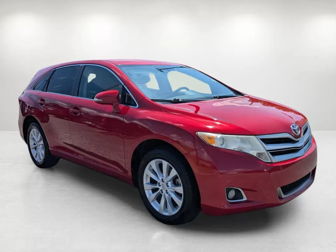 2013 Toyota Venza LE (4T3ZA3BB9DU) with an Gas I4 2.7L/163 engine, 6-Speed Automatic transmission, located at 7000 Northlake Connector, Columbus, GA, 31904, (706) 987-8085, 32.524975, -84.978134 - 2013 Toyota Venza LE - Photo#2