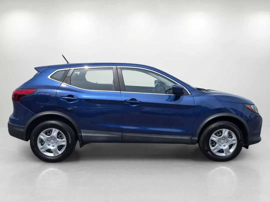 2019 /Charcoal Nissan Rogue Sport S (JN1BJ1CP0KW) with an Regular Unleaded I-4 2.0 L/122 engine, 1-Speed CVT w/OD transmission, located at 521 Old Farm Lane Rd, Prattville, AL, 36066, (334) 325-1505, 32.482460, -86.416367 - 2019 Nissan Rogue Sport S - Photo#3