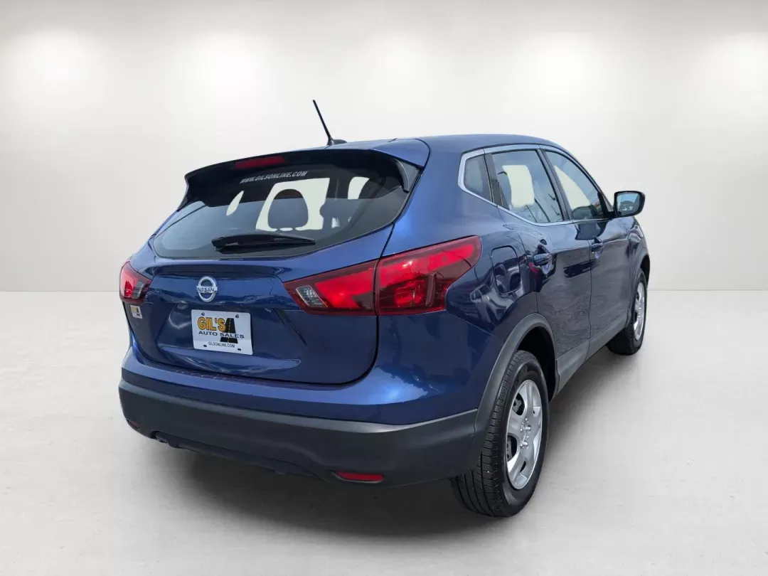 2019 /Charcoal Nissan Rogue Sport S (JN1BJ1CP0KW) with an Regular Unleaded I-4 2.0 L/122 engine, 1-Speed CVT w/OD transmission, located at 521 Old Farm Lane Rd, Prattville, AL, 36066, (334) 325-1505, 32.482460, -86.416367 - 2019 Nissan Rogue Sport S - Photo#4