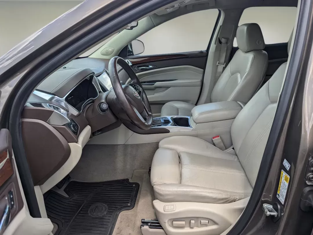2015 /Shale w/Brownstone accents Cadillac SRX Luxury Collection (3GYFNBE33FS) with an Gas V6 3.6L/217 engine, 6-Speed Automatic w/Manual Shift transmission, located at 7000 Northlake Connector, Columbus, GA, 31904, (706) 987-8085, 32.524975, -84.978134 - 2015 Cadillac SRX Luxury Collection - Photo#8
