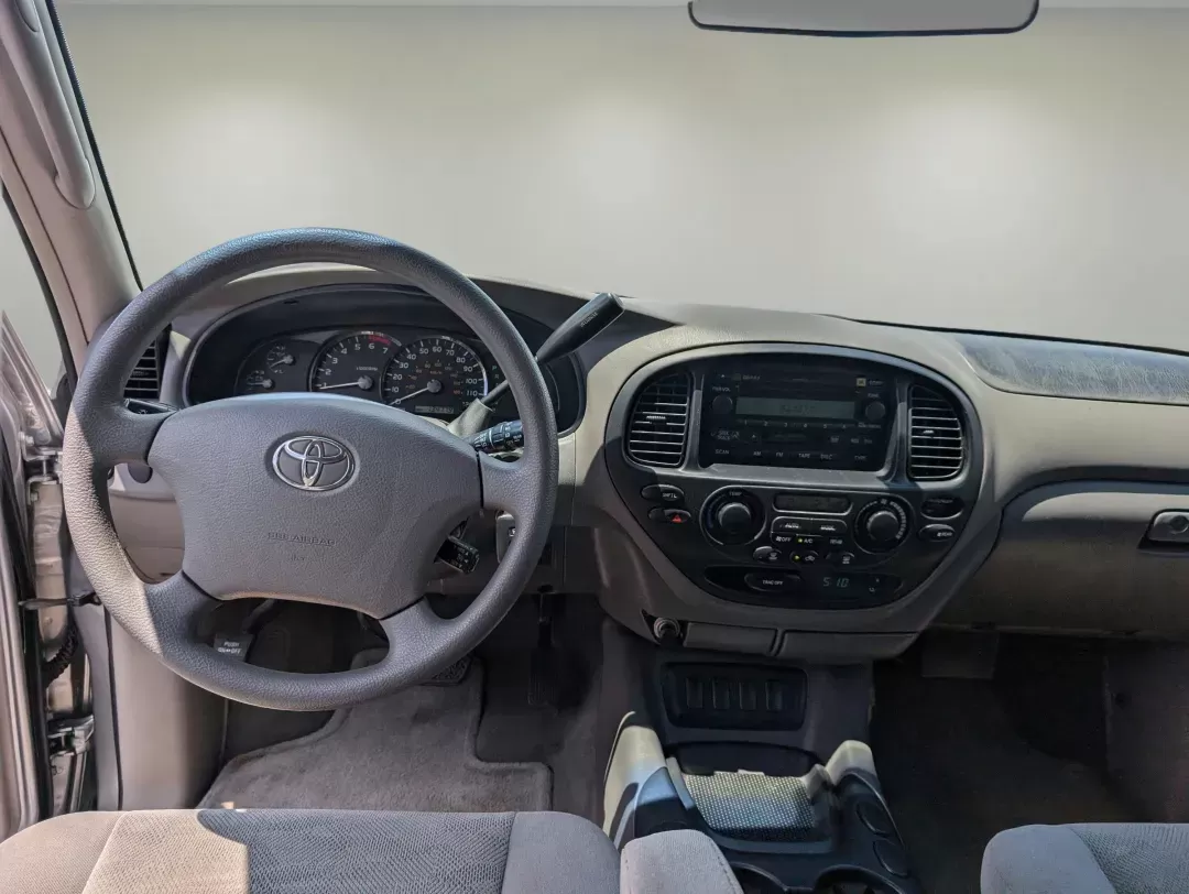 2005 Toyota Sequoia SR5 (5TDZT34A65S) with an Gas V8 4.7L/285 engine, 5-Speed Automatic w/OD transmission, located at 3959 U.S. 80 W, Phenix City, AL, 36870, (334) 297-4885, 32.469296, -85.135185 - 2005 Toyota Sequoia SR5 - Photo#12