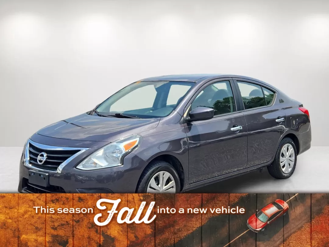 photo of 2015 Nissan Versa SV