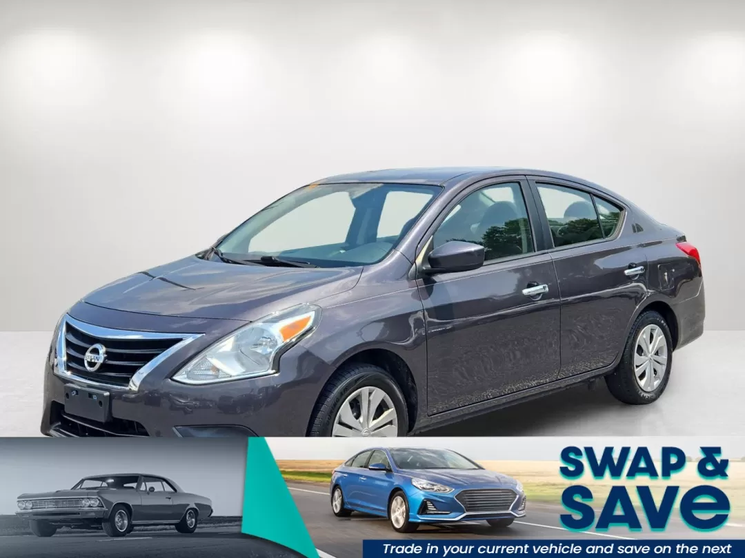 photo of 2015 Nissan Versa SV