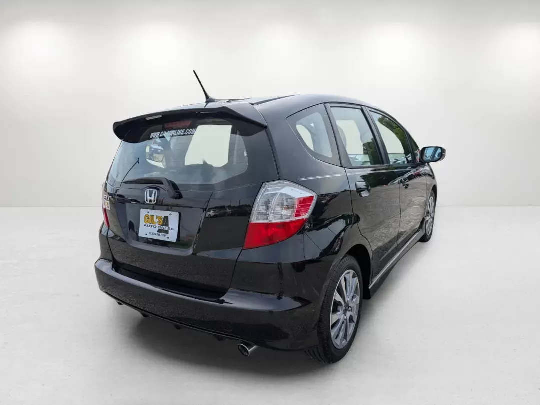 2012 Honda Fit Sport (JHMGE8H57CC) with an Gas I4 1.5L/91 engine, 5-Speed Automatic transmission, located at 7000 Northlake Connector, Columbus, GA, 31904, (706) 987-8085, 32.524975, -84.978134 - 2012 Honda Fit Sport - Photo#4