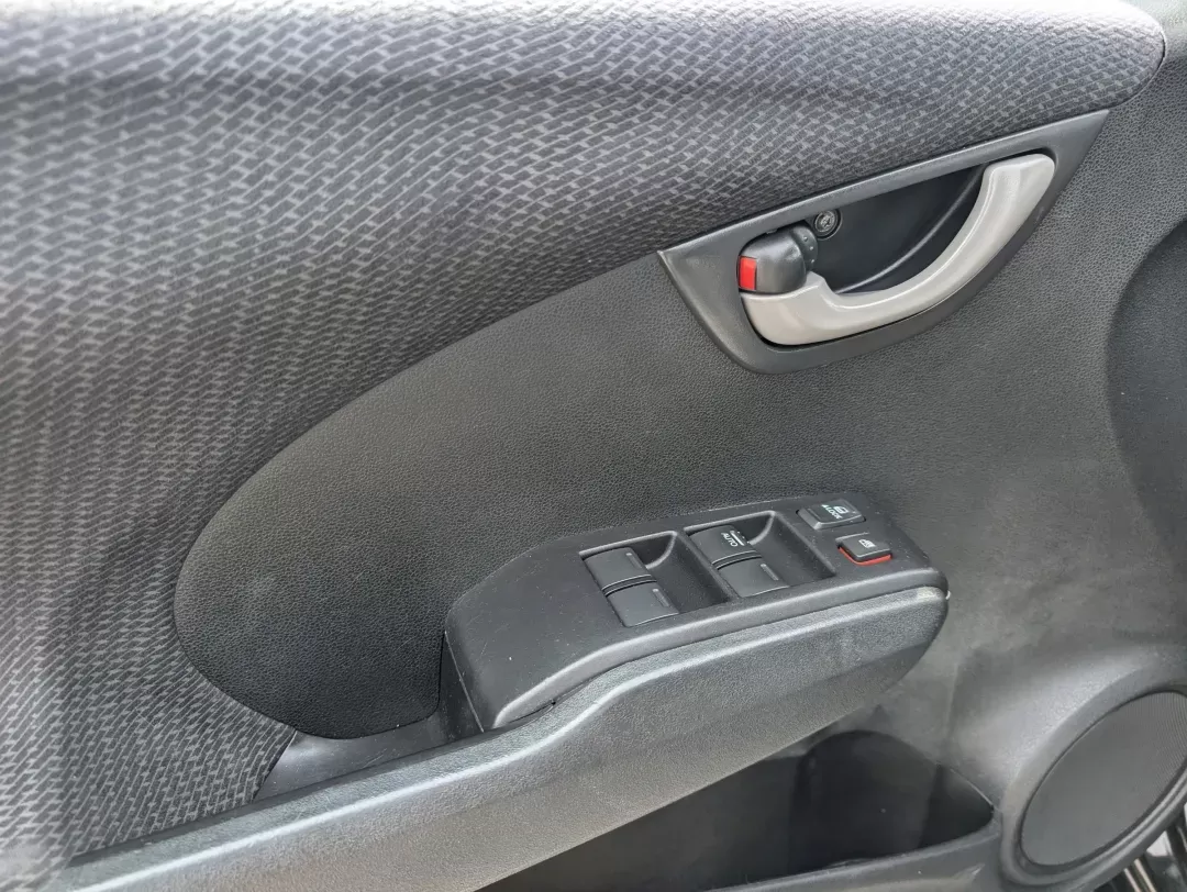 2012 Honda Fit Sport (JHMGE8H57CC) with an Gas I4 1.5L/91 engine, 5-Speed Automatic transmission, located at 7000 Northlake Connector, Columbus, GA, 31904, (706) 987-8085, 32.524975, -84.978134 - 2012 Honda Fit Sport - Photo#8