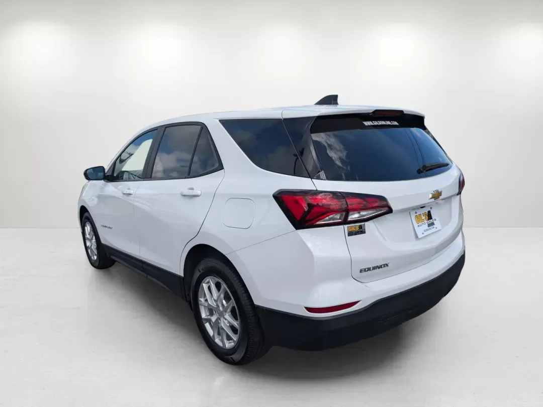 2022 /Medium Ash Gray Chevrolet Equinox LS (2GNAXHEV3N6) with an Turbocharged Gas I4 1.5L/92 engine, 6-Speed Automatic transmission, located at 804 22nd Ave, Phenix City, AL, 36870, (334) 297-1860, 32.484749, -85.024475 - 2022 Chevrolet Equinox LS - Photo#6