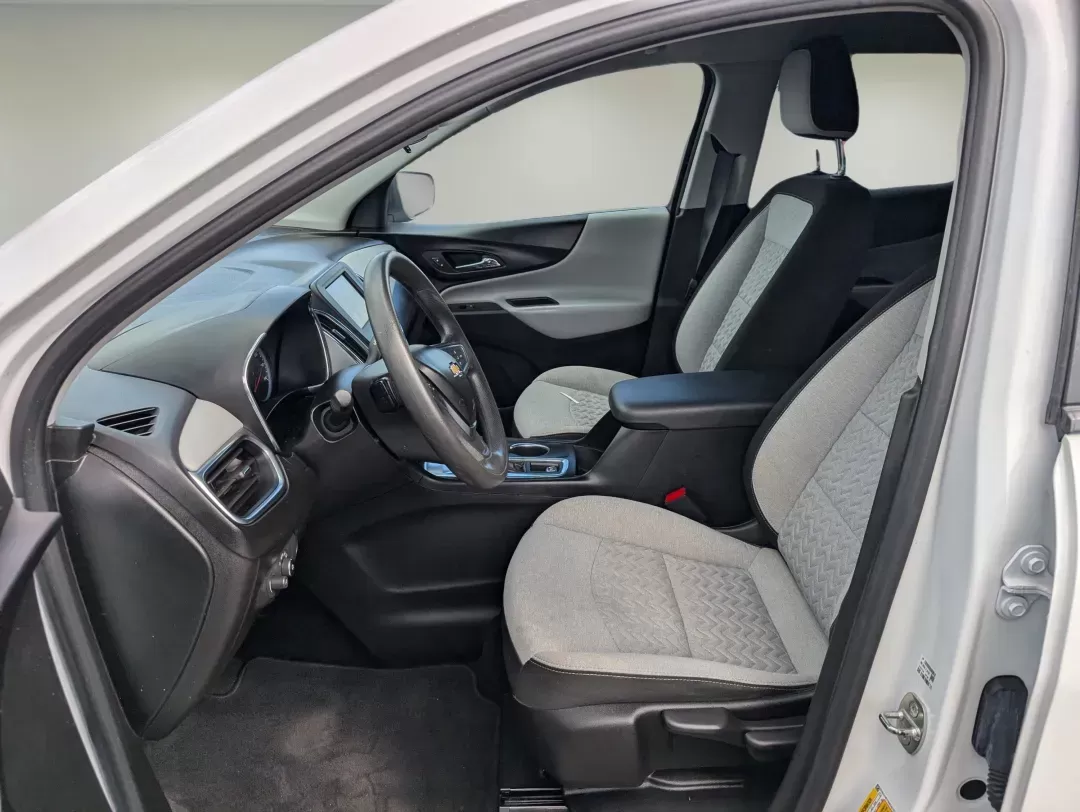 2022 /Medium Ash Gray Chevrolet Equinox LS (2GNAXHEV3N6) with an Turbocharged Gas I4 1.5L/92 engine, 6-Speed Automatic transmission, located at 804 22nd Ave, Phenix City, AL, 36870, (334) 297-1860, 32.484749, -85.024475 - 2022 Chevrolet Equinox LS - Photo#9