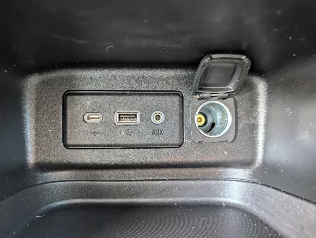 2022 /Medium Ash Gray Chevrolet Equinox LS (2GNAXHEV3N6) with an Turbocharged Gas I4 1.5L/92 engine, 6-Speed Automatic transmission, located at 804 22nd Ave, Phenix City, AL, 36870, (334) 297-1860, 32.484749, -85.024475 - 2022 Chevrolet Equinox LS - Photo#12