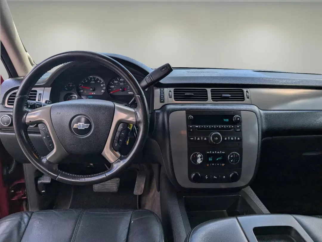 2010 /Ebony Chevrolet Tahoe LT (1GNUKBE04AR) with an Gas/Ethanol V8 5.3L/323 engine, 6-Speed Automatic w/OD transmission, located at 3959 U.S. 80 W, Phenix City, AL, 36870, (334) 297-4885, 32.469296, -85.135185 - 2010 Chevrolet Tahoe LT - Photo#14
