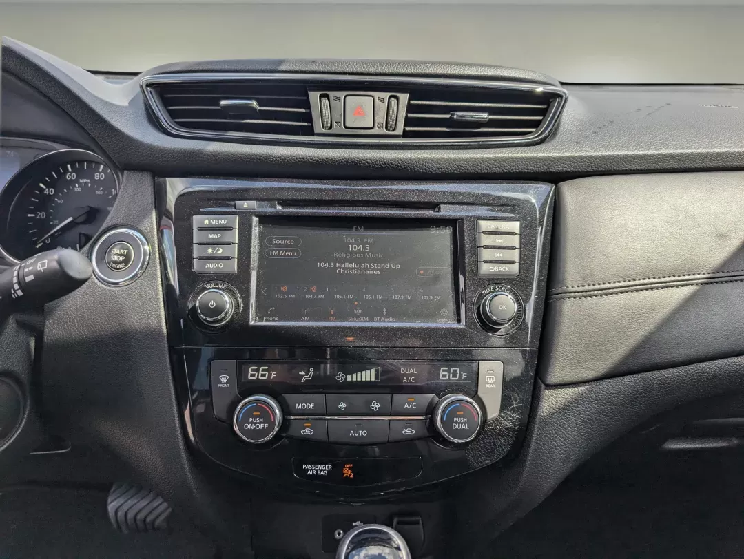 2020 /Charcoal Nissan Rogue SL (5N1AT2MT1LC) with an Regular Unleaded I-4 2.5 L/152 engine, 1-Speed CVT w/OD transmission, located at 7000 Northlake Connector, Columbus, GA, 31904, (706) 987-8085, 32.524975, -84.978134 - 2020 Nissan Rogue SL - Photo#14