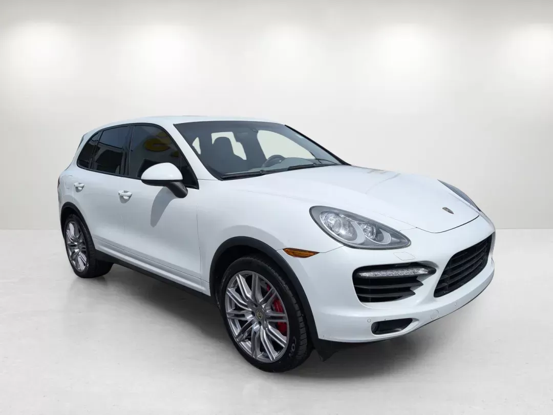 2013 Porsche Cayenne Turbo (WP1AC2A27DL) with an Turbocharged Gas V8 4.8L/293 engine, 8-Speed Automatic w/Manual Shift transmission, located at 3959 U.S. 80 W, Phenix City, AL, 36870, (334) 297-4885, 32.469296, -85.135185 - 2013 Porsche Cayenne Turbo - Photo#2