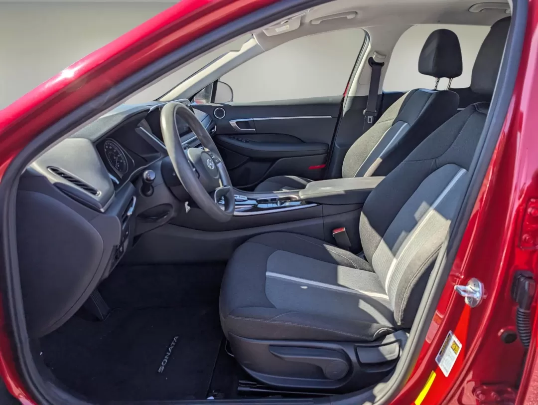 2022 /Black Hyundai Sonata SE (5NPEG4JA9NH) with an Other engine, located at 3959 U.S. 80 W, Phenix City, AL, 36870, (334) 297-4885, 32.469296, -85.135185 - Discover the perfect blend of style, performance, and safety with the 2022 Hyundai Sonata SE, now available at Gils Auto - Phenix City #2. Located in the heart of Phenix City, AL, at 804 22nd Ave, our Buy Here Pay Here dealership specializes in making car ownership accessible for everyone, including - Photo#9