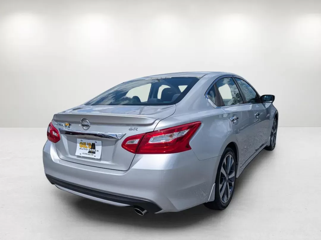 2016 /Charcoal Nissan Altima 2.5 SR (1N4AL3AP5GC) with an Regular Unleaded I-4 2.5 L/152 engine, 1-Speed CVT w/OD transmission, located at 3959 U.S. 80 W, Phenix City, AL, 36870, (334) 297-4885, 32.469296, -85.135185 - 2016 Nissan Altima 2.5 SR - Photo#5