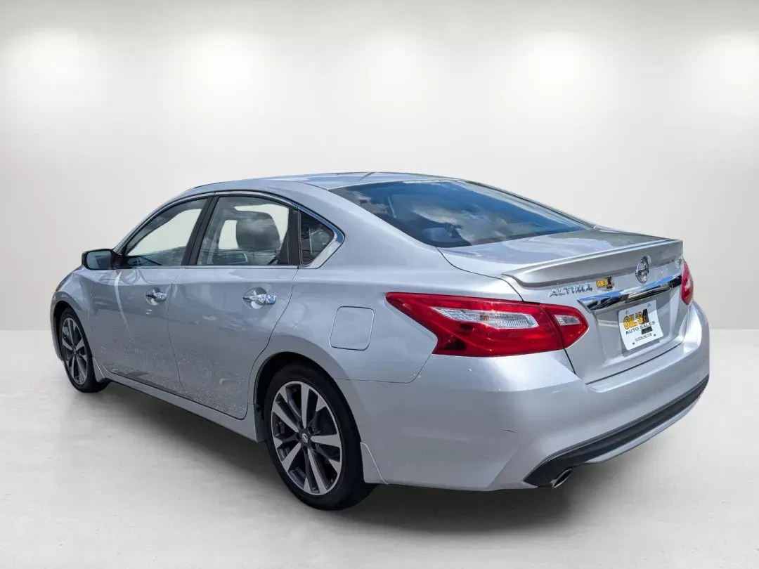 2016 /Charcoal Nissan Altima 2.5 SR (1N4AL3AP5GC) with an Regular Unleaded I-4 2.5 L/152 engine, 1-Speed CVT w/OD transmission, located at 3959 U.S. 80 W, Phenix City, AL, 36870, (334) 297-4885, 32.469296, -85.135185 - 2016 Nissan Altima 2.5 SR - Photo#7