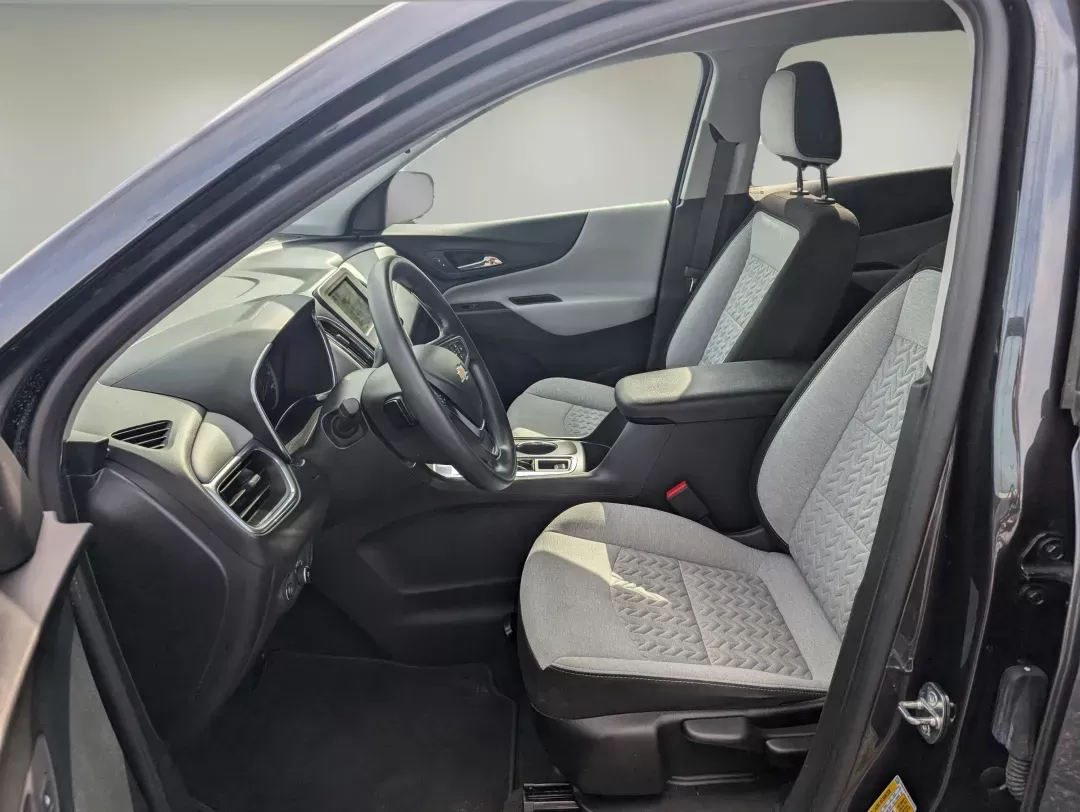 2022 /Medium Ash Gray Chevrolet Equinox LS (3GNAXHEV3NS) with an Turbocharged Gas I4 1.5L/92 engine, 6-Speed Automatic transmission, located at 3959 U.S. 80 W, Phenix City, AL, 36870, (334) 297-4885, 32.469296, -85.135185 - 2022 Chevrolet Equinox LS - Photo#10
