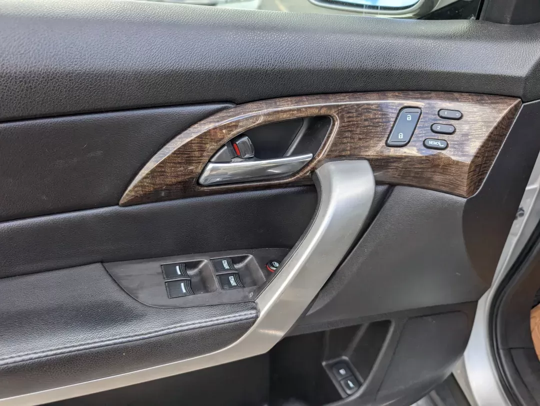 2012 Acura MDX Tech Pkg (2HNYD2H36CH) with an Gas V6 3.7L/224 engine, 6-Speed Automatic transmission, located at 3959 U.S. 80 W, Phenix City, AL, 36870, (334) 297-4885, 32.469296, -85.135185 - 2012 Acura MDX Tech Pkg - Photo#9
