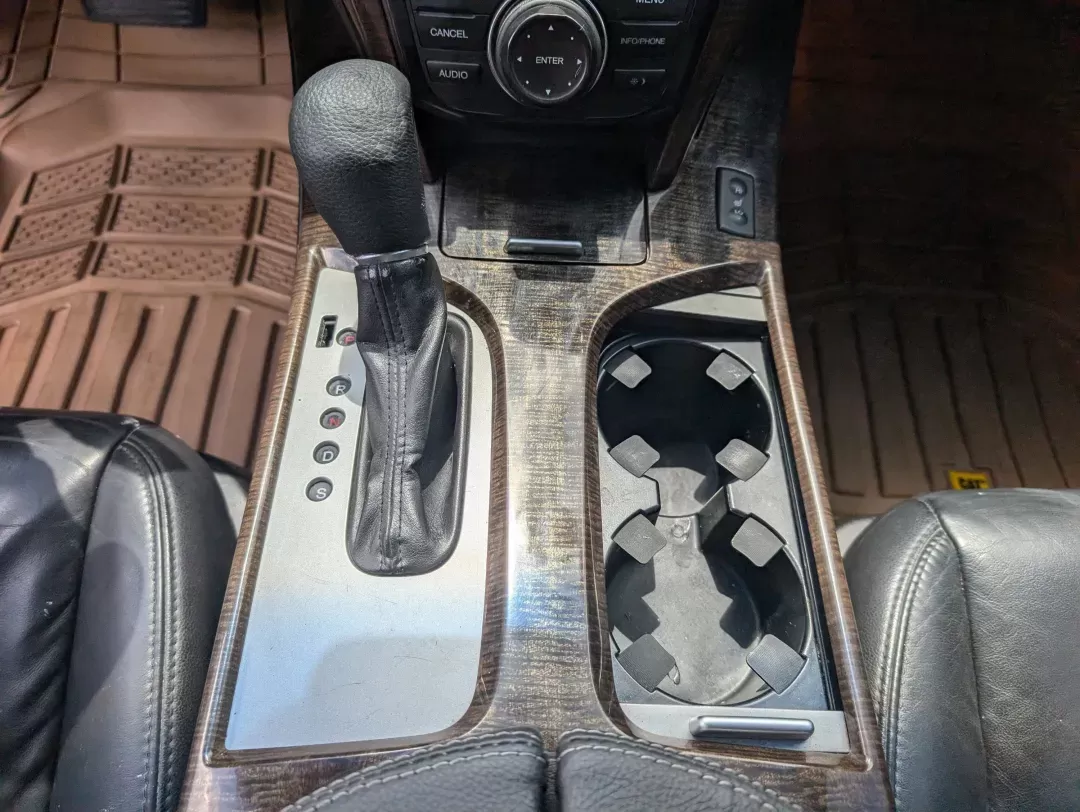 2012 Acura MDX Tech Pkg (2HNYD2H36CH) with an Gas V6 3.7L/224 engine, 6-Speed Automatic transmission, located at 1430 Gateway Drive, Opelika, AL, 36801, (334) 239-0944, 32.637871, -85.409790 - 2012 Acura MDX Tech Pkg - Photo#14