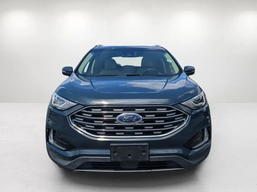 2019 Ford Edge SEL (2FMPK3J97KB) with an Intercooled Turbo Premium Unleaded I-4 2.0 L/122 engine, 8-Speed Automatic w/OD transmission, located at 3959 U.S. 80 W, Phenix City, AL, 36870, (334) 297-4885, 32.469296, -85.135185 - 2019 Ford Edge SEL - Photo#2