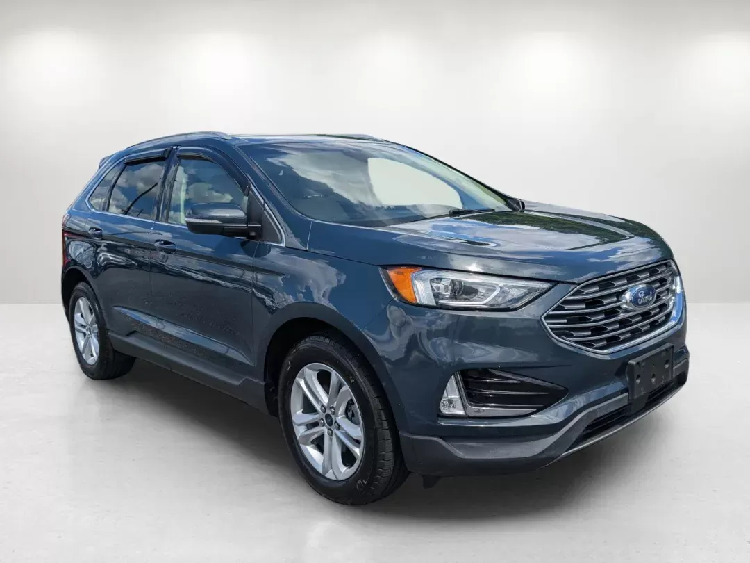 2019 Ford Edge SEL (2FMPK3J97KB) with an Intercooled Turbo Premium Unleaded I-4 2.0 L/122 engine, 8-Speed Automatic w/OD transmission, located at 3959 U.S. 80 W, Phenix City, AL, 36870, (334) 297-4885, 32.469296, -85.135185 - 2019 Ford Edge SEL - Photo#3