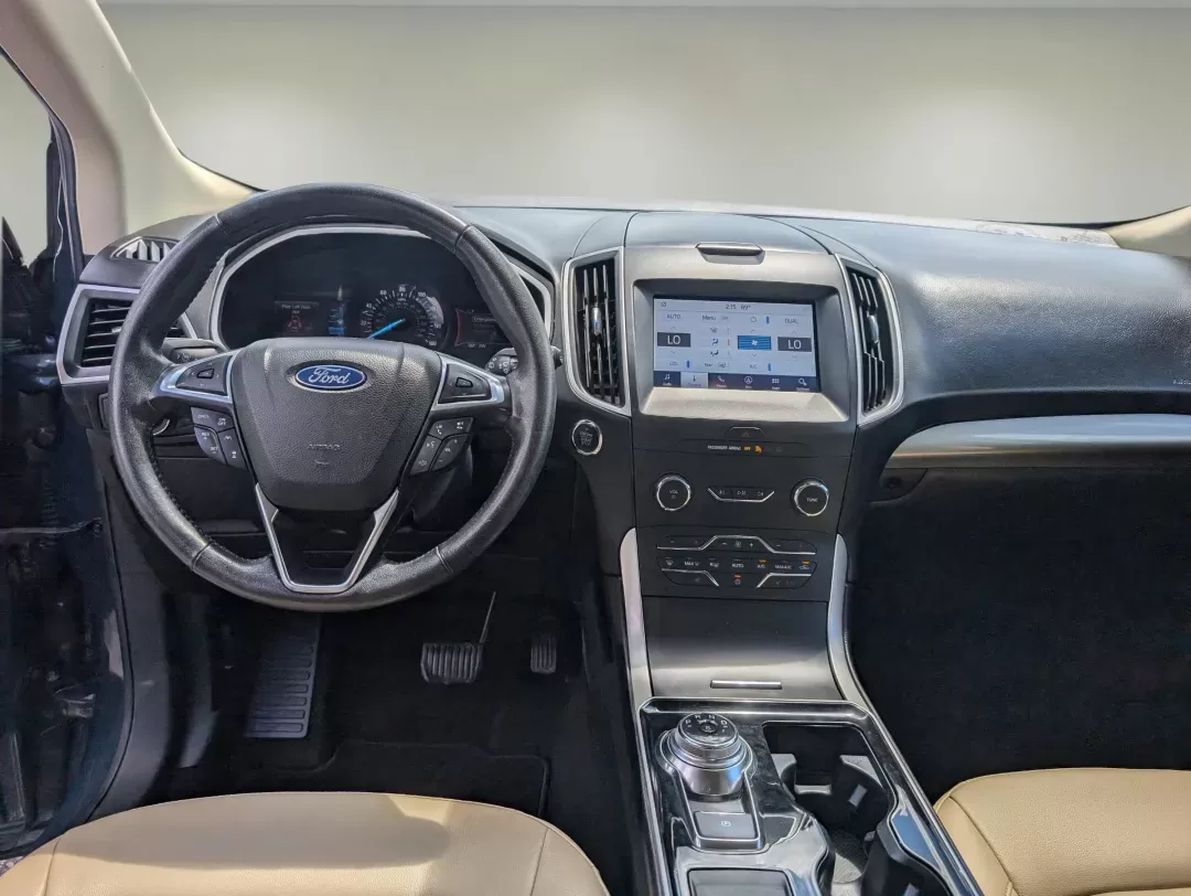 2019 Ford Edge SEL (2FMPK3J97KB) with an Intercooled Turbo Premium Unleaded I-4 2.0 L/122 engine, 8-Speed Automatic w/OD transmission, located at 3959 U.S. 80 W, Phenix City, AL, 36870, (334) 297-4885, 32.469296, -85.135185 - 2019 Ford Edge SEL - Photo#12