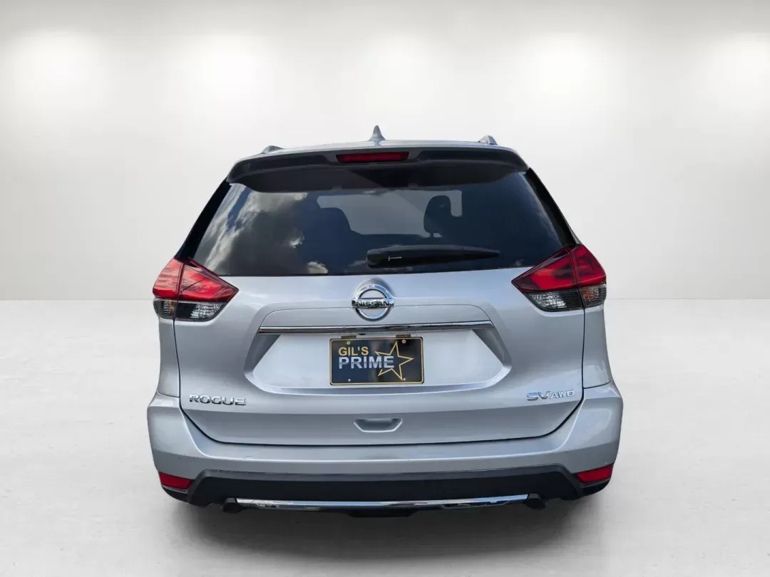 2018 /Charcoal Nissan Rogue SV (KNMAT2MVXJP) with an Regular Unleaded I-4 2.5 L/152 engine, 1-Speed CVT w/OD transmission, located at 7000 Northlake Connector, Columbus, GA, 31904, (706) 987-8085, 32.524975, -84.978134 - 2018 Nissan Rogue SV - Photo#5