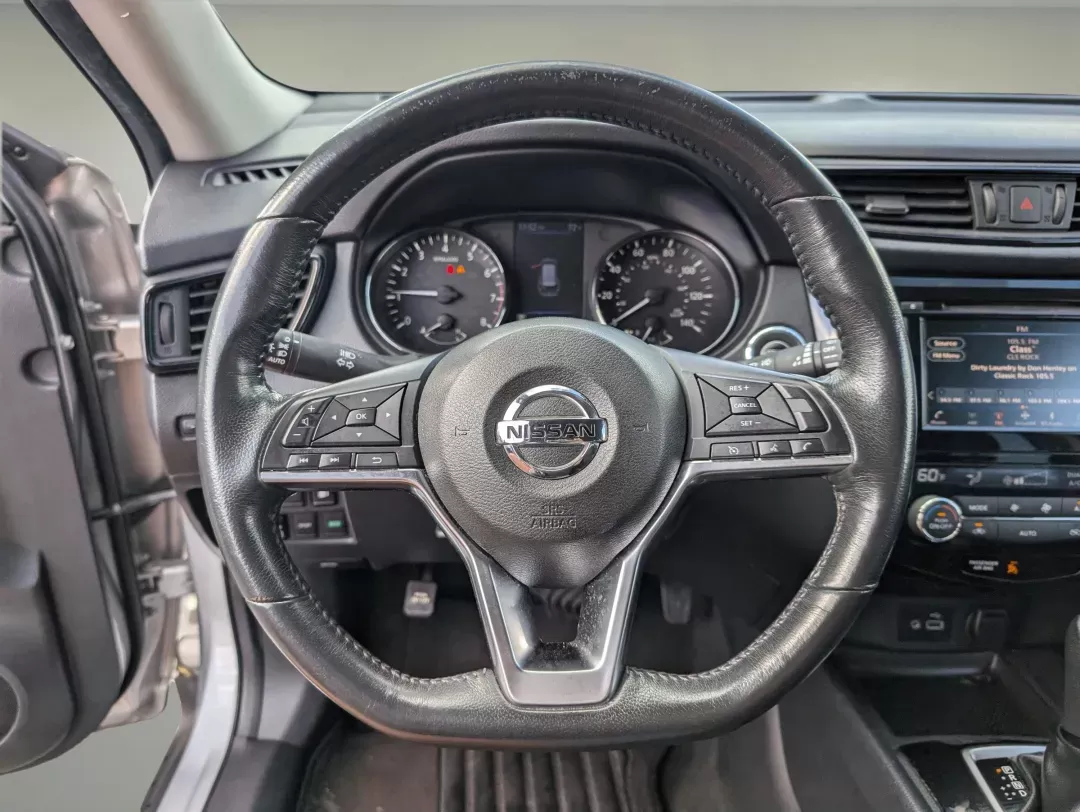 2018 /Charcoal Nissan Rogue SV (KNMAT2MVXJP) with an Regular Unleaded I-4 2.5 L/152 engine, 1-Speed CVT w/OD transmission, located at 7000 Northlake Connector, Columbus, GA, 31904, (706) 987-8085, 32.524975, -84.978134 - 2018 Nissan Rogue SV - Photo#15