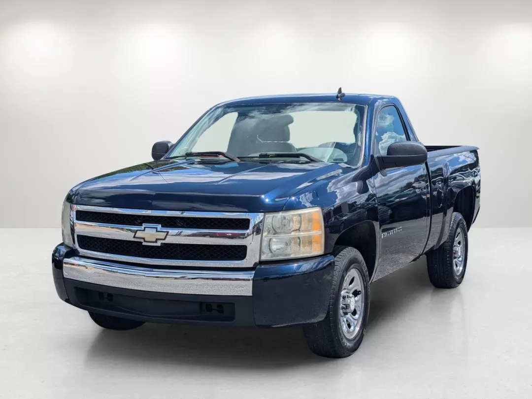 2007 /Dark Titanium Chevrolet Silverado 1500 Work Truck (1GCEC14X67Z) with an Gas V6 4.3L/262 engine, 4-Speed Automatic w/OD transmission, located at 3959 U.S. 80 W, Phenix City, AL, 36870, (334) 297-4885, 32.469296, -85.135185 - 2007 Chevrolet Silverado 1500 Work Truck - Photo#1