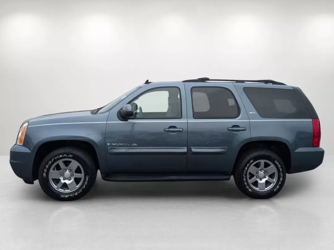 2009 /Light Titanium GMC Yukon SLT w/4SA (1GKEC33339R) with an Other engine, located at 3959 U.S. 80 W, Phenix City, AL, 36870, (334) 297-4885, 32.469296, -85.135185 - Experience the ultimate blend of adventure and family comfort with this stunning 2009 GMC Yukon SLT, available now at Gils Auto - Columbus! Perfect for growing families and those who love weekend getaways, this SUV is designed to handle everything from school runs to outdoor escapades. With its spac - Photo#7