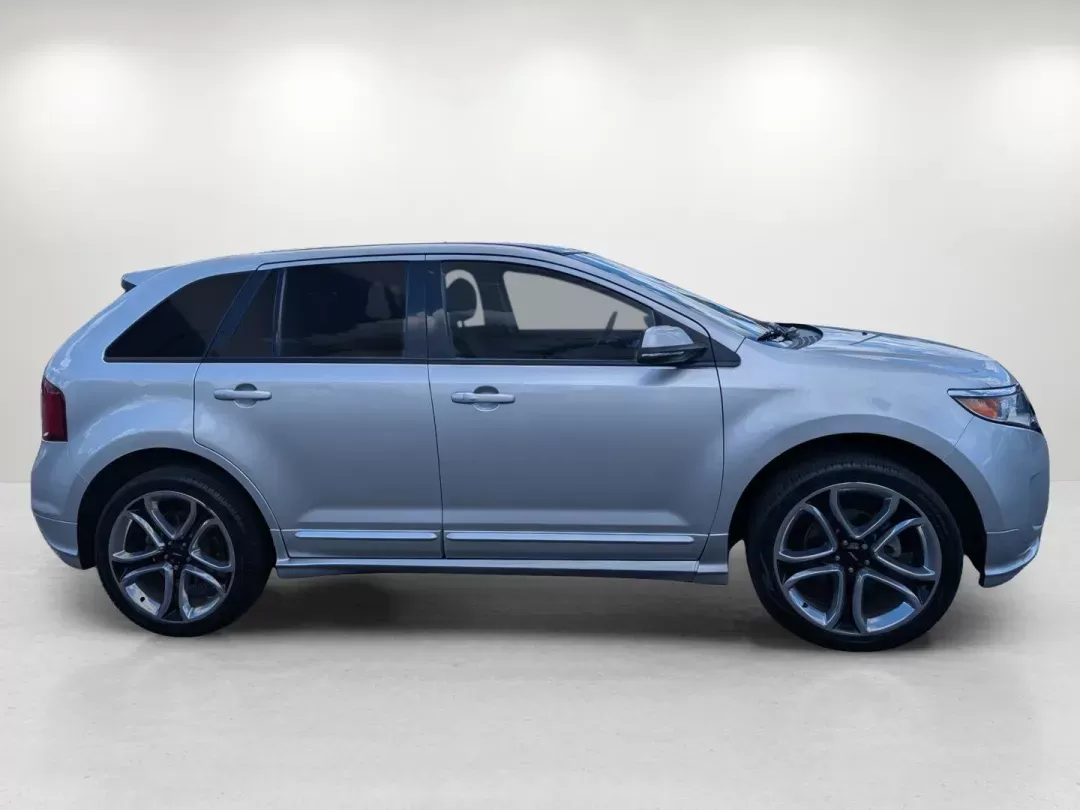 2014 Ford Edge Sport (2FMDK3AKXEB) with an Regular Unleaded V-6 3.7 L/227 engine, 6-Speed Automatic w/OD transmission, located at 3959 U.S. 80 W, Phenix City, AL, 36870, (334) 297-4885, 32.469296, -85.135185 - 2014 Ford Edge Sport - Photo#4