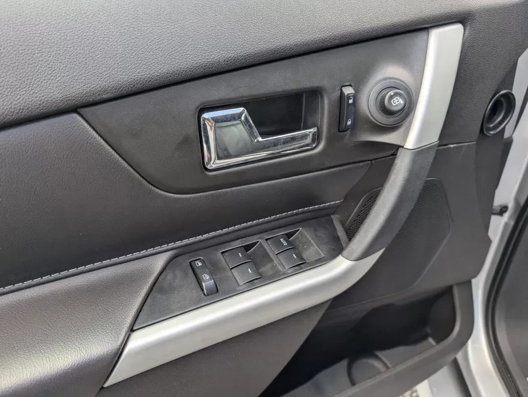 2014 Ford Edge Sport (2FMDK3AKXEB) with an Regular Unleaded V-6 3.7 L/227 engine, 6-Speed Automatic w/OD transmission, located at 3959 U.S. 80 W, Phenix City, AL, 36870, (334) 297-4885, 32.469296, -85.135185 - 2014 Ford Edge Sport - Photo#9