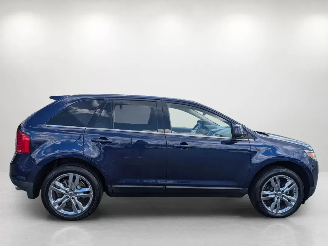 2011 Ford Edge Limited (2FMDK3KC4BB) with an Gas V6 3.5L/213 engine, 6-Speed Automatic w/OD transmission, located at 1430 Gateway Drive, Opelika, AL, 36801, (334) 239-0944, 32.637871, -85.409790 - 2011 Ford Edge Limited - Photo#3