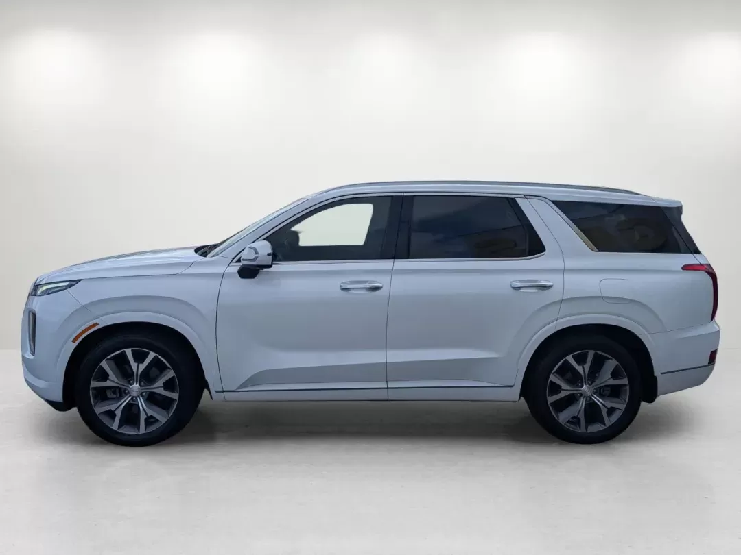 2022 /Navy/Beige Hyundai Palisade Limited (KM8R54HE9NU) with an Regular Unleaded V-6 3.8 L/231 engine, 8-Speed Automatic w/OD transmission, located at 3959 U.S. 80 W, Phenix City, AL, 36870, (334) 297-4885, 32.469296, -85.135185 - 2022 Hyundai Palisade Limited - Photo#8