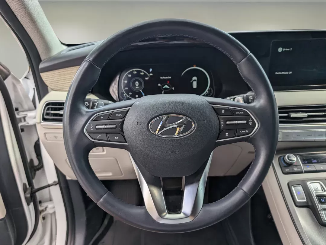 2022 /Navy/Beige Hyundai Palisade Limited (KM8R54HE9NU) with an Regular Unleaded V-6 3.8 L/231 engine, 8-Speed Automatic w/OD transmission, located at 3959 U.S. 80 W, Phenix City, AL, 36870, (334) 297-4885, 32.469296, -85.135185 - 2022 Hyundai Palisade Limited - Photo#17