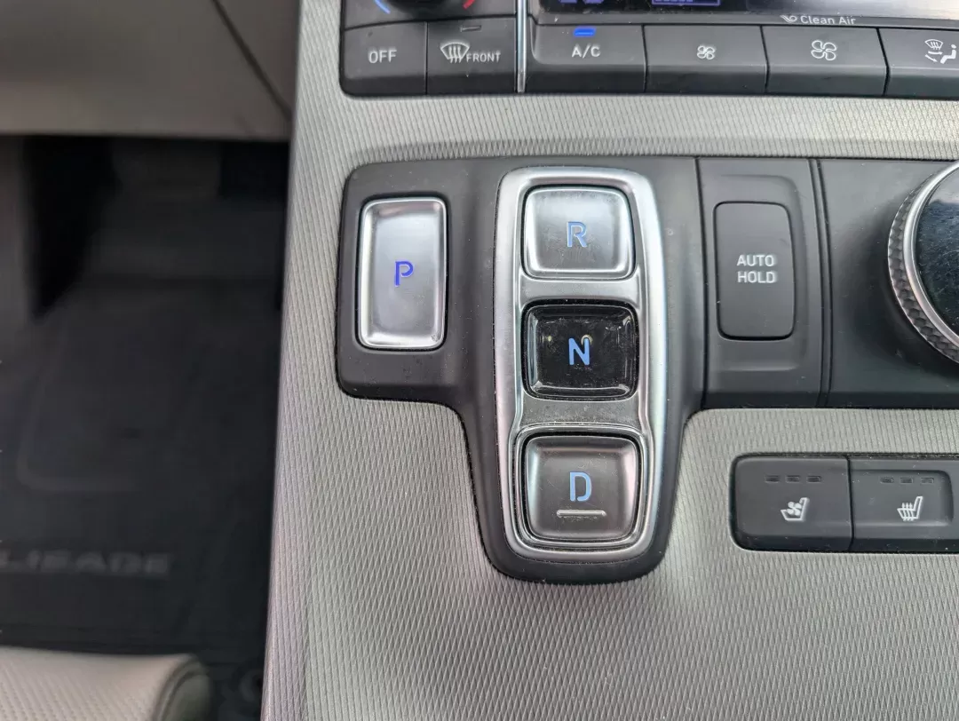 2022 /Navy/Beige Hyundai Palisade Limited (KM8R54HE9NU) with an Regular Unleaded V-6 3.8 L/231 engine, 8-Speed Automatic w/OD transmission, located at 5115 14th Ave., Columbus, GA, 31904, (706) 323-0345, 32.511494, -84.971046 - 2022 Hyundai Palisade Limited - Photo#14