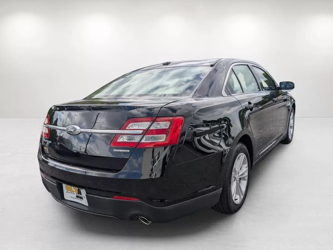 2017 Ford Taurus SE (1FAHP2D84HG) with an Other engine, located at 804 22nd Ave, Phenix City, AL, 36870, (334) 297-1860, 32.484749, -85.024475 - **Experience Comfort and Reliability with the 2017 Ford Taurus SE at Gils Auto - Columbus #2!**<br /> <br /> Are you in search of a dependable sedan that seamlessly combines comfort, style, and affordability? Look no further than this stunning 2017 Ford Taurus SE, now available at Gils Auto - Columb - Photo#4